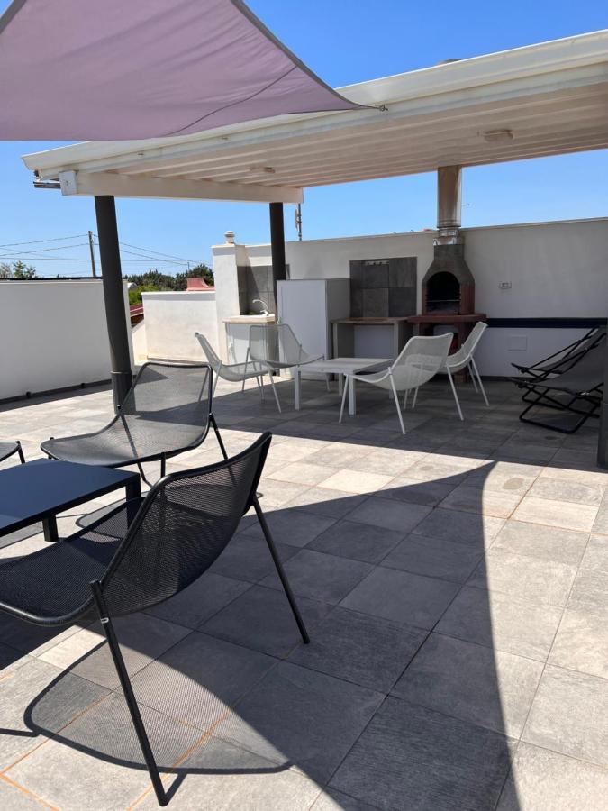 Flori Apartment Reitani Luaran gambar
